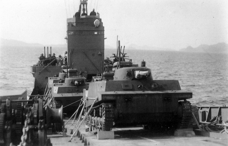 japanese_amphibious_tanks_1944_saipan.1roe8tdgdnvo0kc04kww8ok0k.ejcuplo1l0oo0sk8c40s8osc4.th